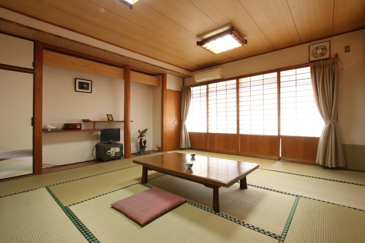 Atarashiya Ryokan Hinagu Esterno foto